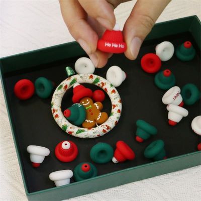 सिलिकॉन ओ रिंग मोती सुरक्षित और गैर-विषैले सिलिकॉन 3डी क्रिसमस टोपी मोती