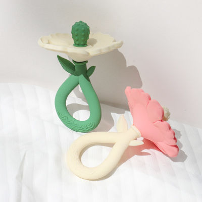 PAISEN कस्टम 6 महीने फूल पौधे के आकार Teether 100% प्राकृतिक रबर Teether सिलिकॉन Teether चबाया शेकिंग नरम बेबी खिलौना